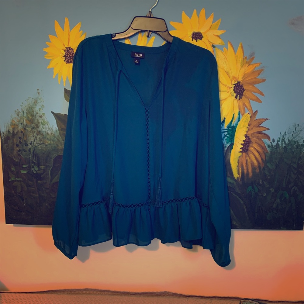 Blue long sleeved top
